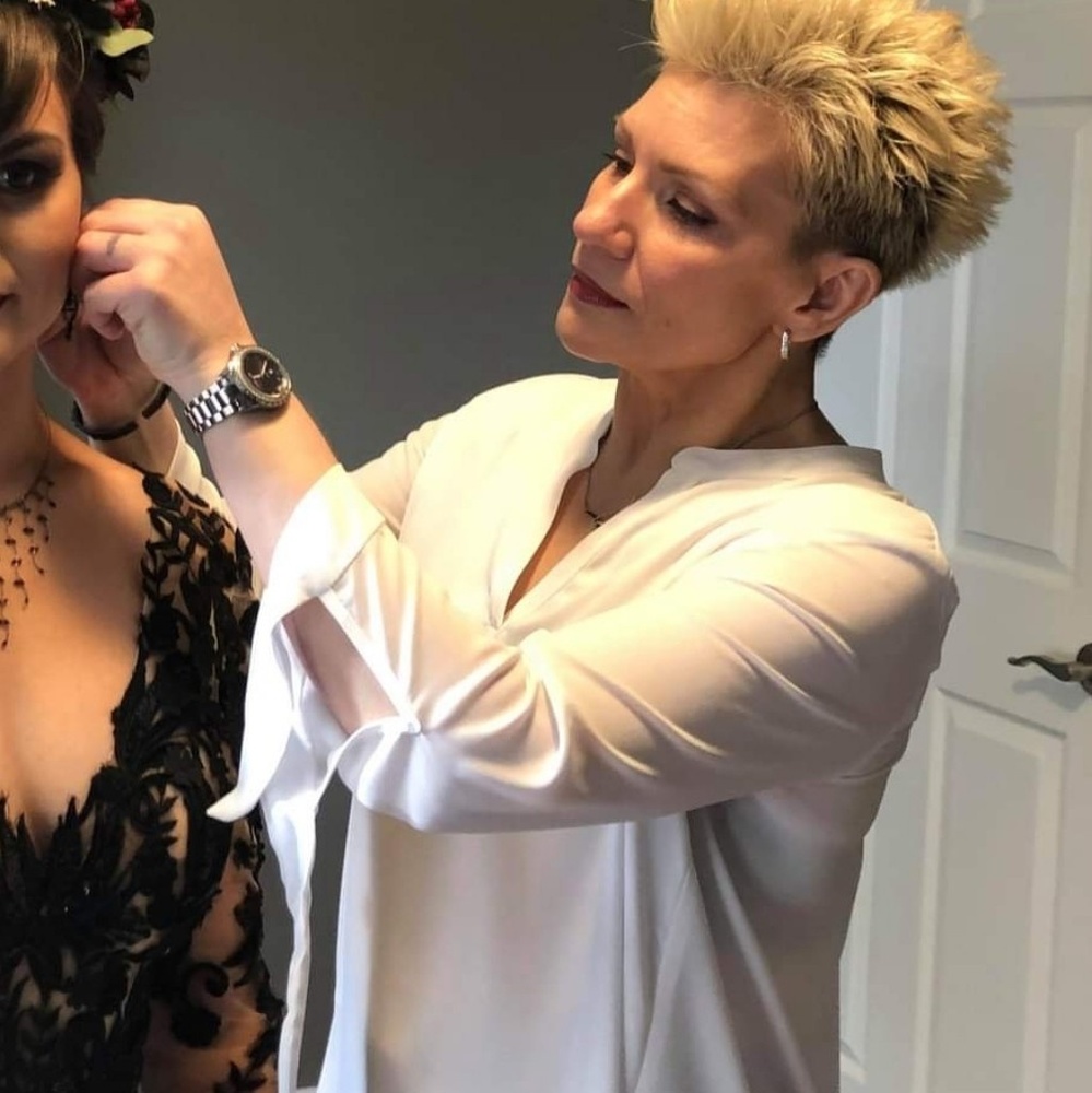 Meet your Posher, Deborah